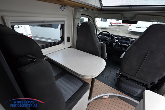 Hobby Prestige Van 640 ET 8 of 15