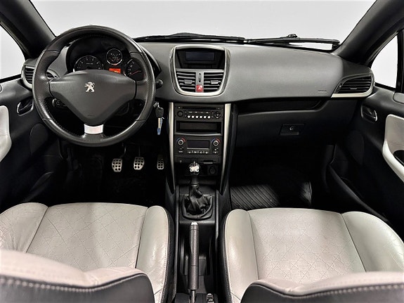 Peugeot 207 CC 13 of 21