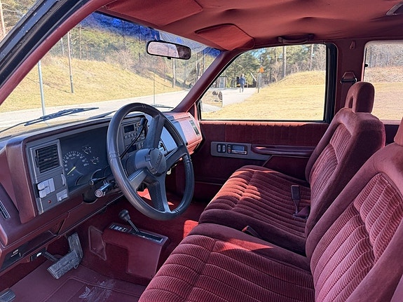 Chevrolet K1500 7 of 12