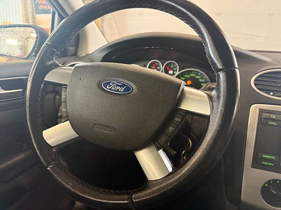 Ford Focus 11 of 16