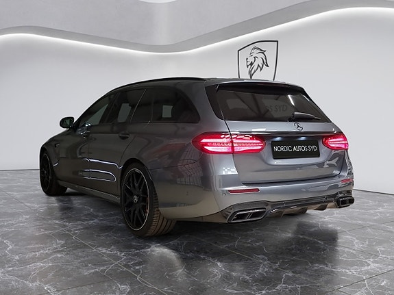 Mercedes-Benz E63 2 of 29