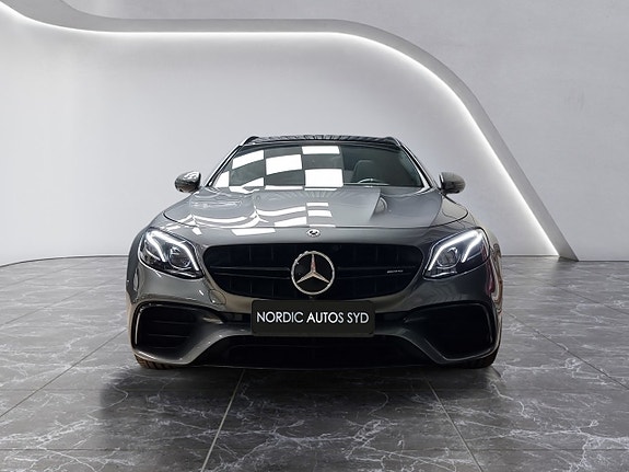 Mercedes-Benz E63 7 of 29