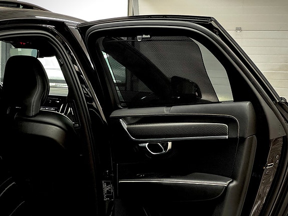 Volvo S90 24 of 28