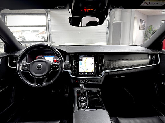 Volvo S90 14 of 28