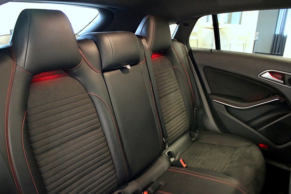 Mercedes-Benz CLA220 d 14 of 14
