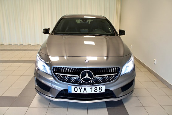 Mercedes-Benz CLA220 d 3 of 5