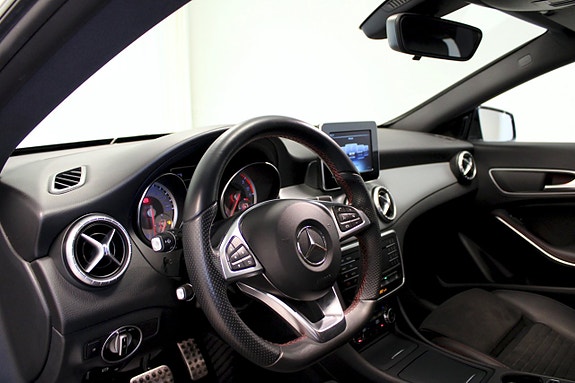 Mercedes-Benz CLA220 d 8 of 14