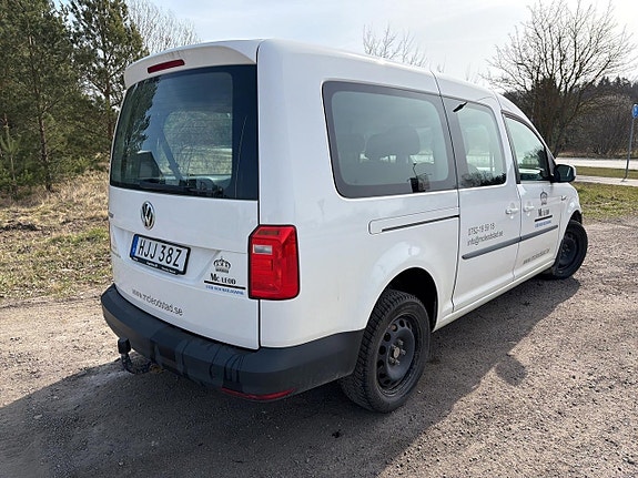 Volkswagen Caddy Maxi 3 of 5