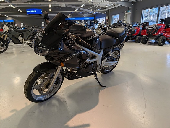 Suzuki Cycles SV650 *0% ränta i 24 månader* 3 of 3