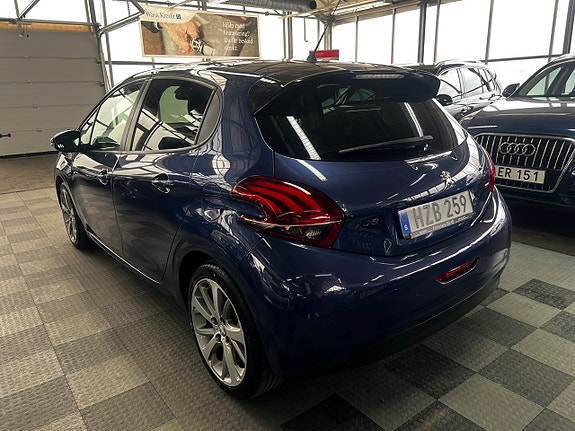Peugeot 208 6 of 15