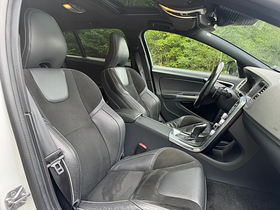 Volvo V60 5 of 7