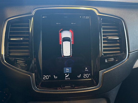 Volvo XC90 19 of 23
