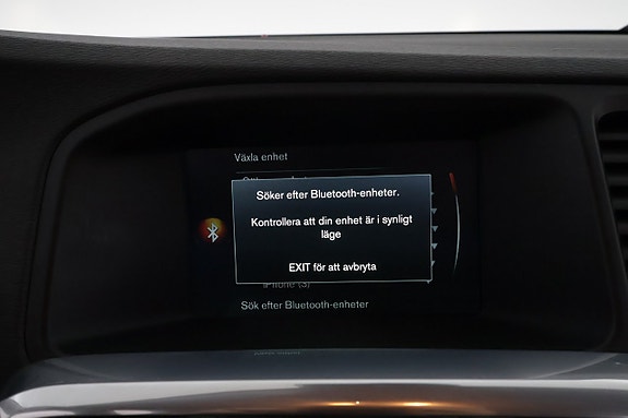 Volvo V60 Cross Country 19 of 23