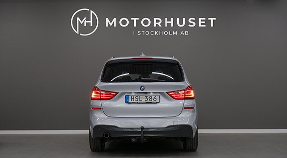 BMW 218 5 of 17