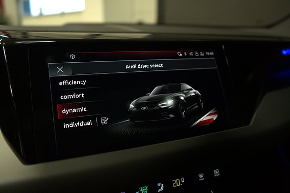 Audi e-tron GT 11 of 15