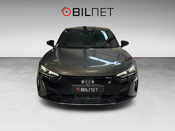 Audi e-tron GT 8 of 15