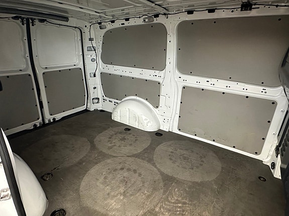 Mercedes-Benz Vito 111 24 of 25