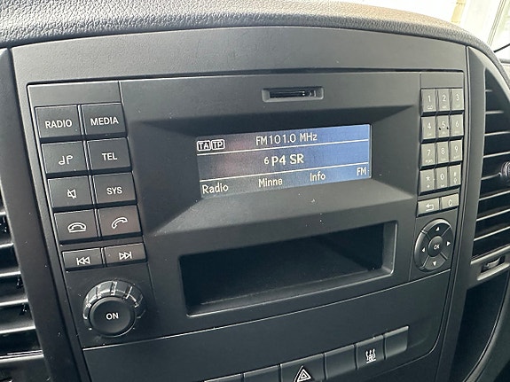 Mercedes-Benz Vito 111 9 of 25