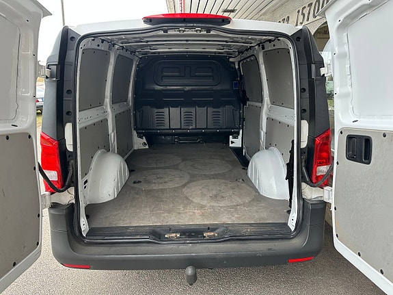 Mercedes-Benz Vito 111 10 of 25