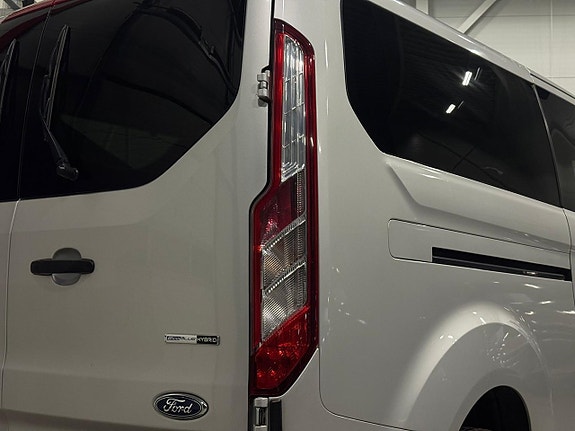 Ford Transit Custom 9 of 20