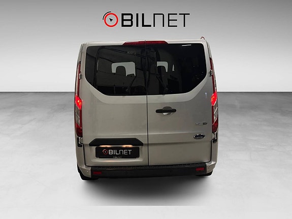 Ford Transit Custom 8 of 20