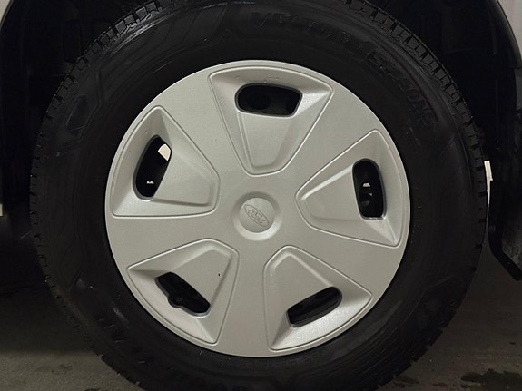 Ford Transit Custom 20 of 20