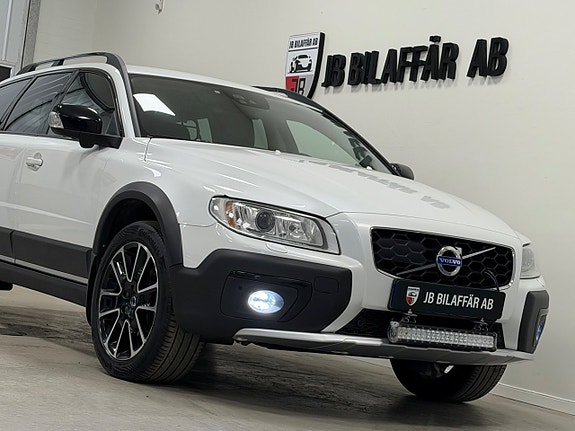 Volvo XC70 4 of 28