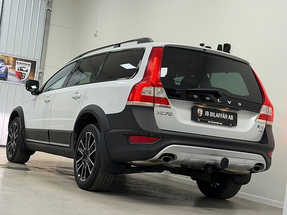 Volvo XC70 28 of 28
