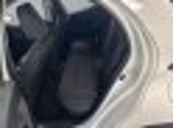 Toyota Yaris 8 of 14