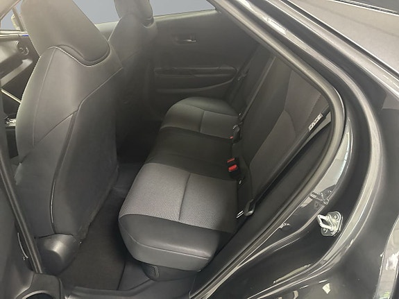 Toyota C-HR 17 of 20