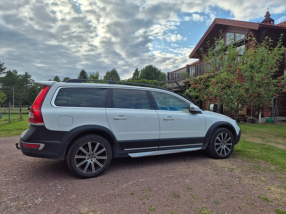 Volvo XC70 13 of 13