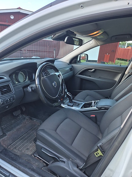 Volvo XC70 12 of 13