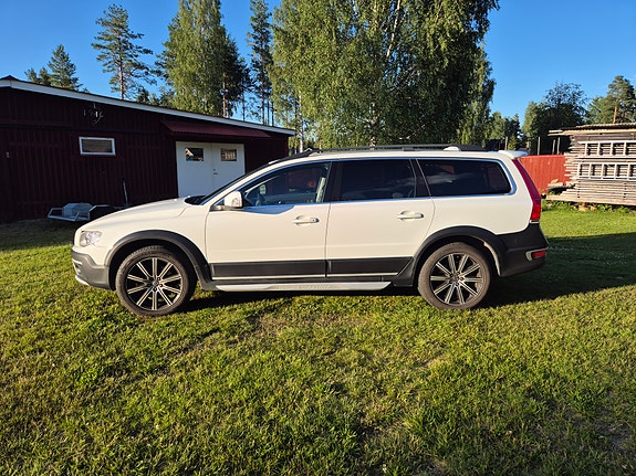 Volvo XC70 5 of 5