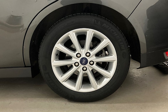 Ford Grand C-MAX 11 of 25