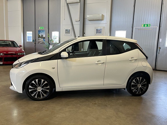 Toyota Aygo 4 of 13