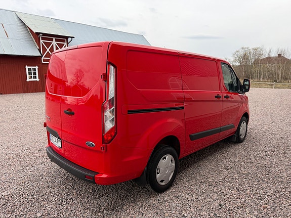 Ford Transit Custom 3 of 5