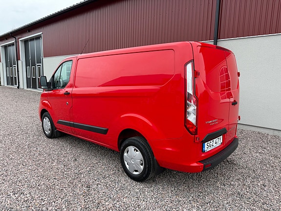 Ford Transit Custom 4 of 5