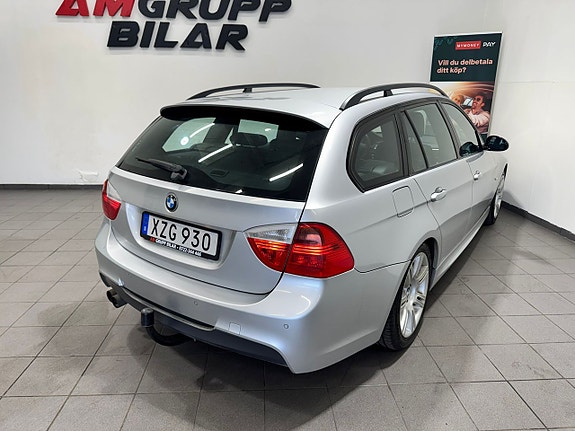 BMW 330i 14 of 20