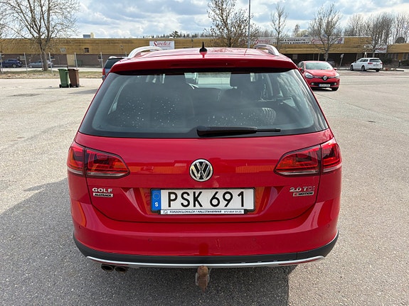 Volkswagen Golf Alltrack 3 of 14