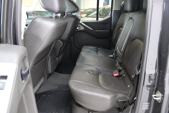 Nissan Navara 10 of 13