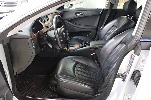 Mercedes-Benz CLS 350 4 of 15
