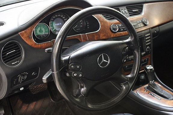 Mercedes-Benz CLS 350 12 of 15