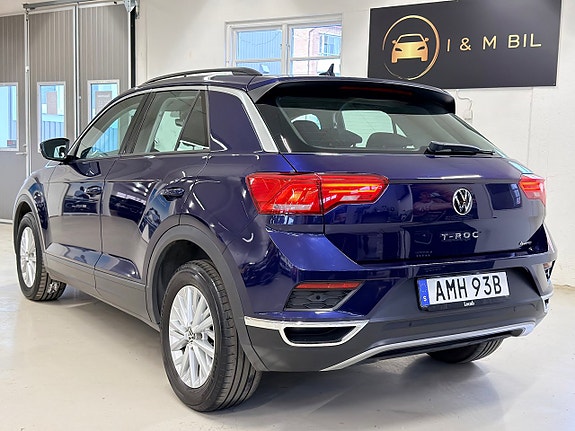 Volkswagen T-Roc 3 of 5