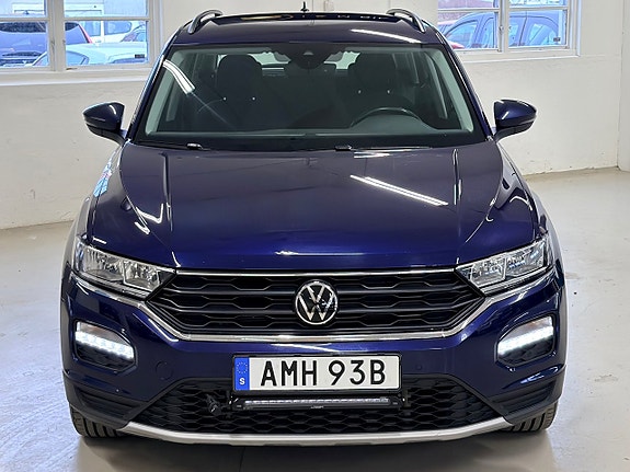Volkswagen T-Roc 5 of 5