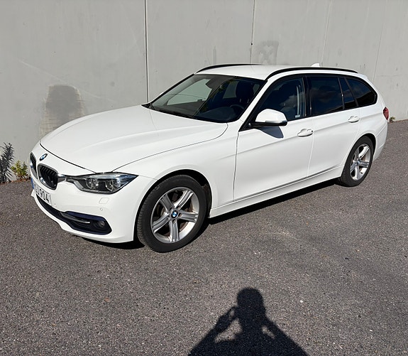 BMW 320d 5 of 6