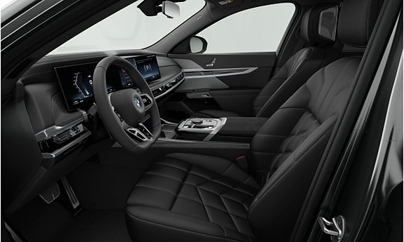 BMW M760e 6 of 6