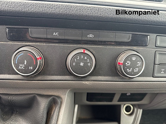 Volkswagen Crafter 13 of 16