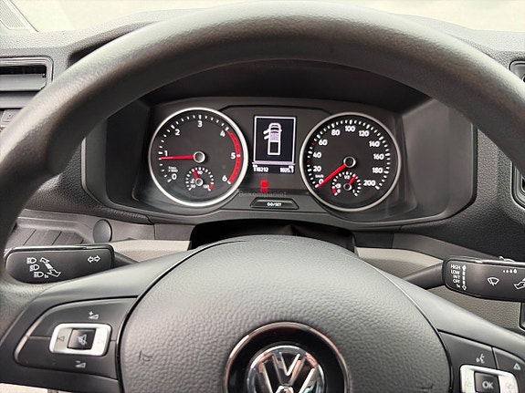 Volkswagen Crafter 9 of 16