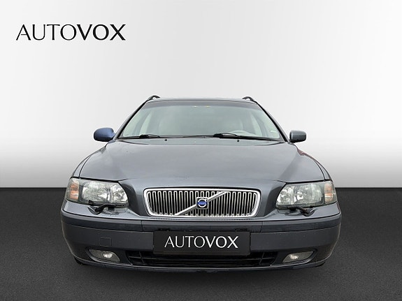 Volvo V70 5 of 15