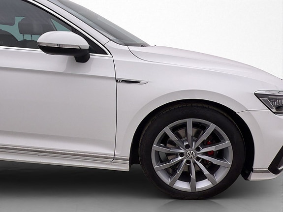 Volkswagen Passat 29 of 30